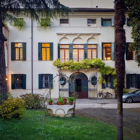 Welc-om Palazzo Magnolia Luxury *